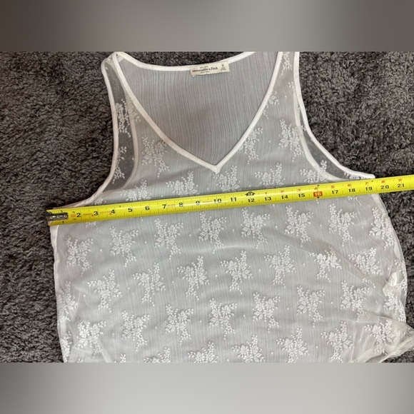 Abercrombie & Fitch sheer lace floral Tank top women’s size M - Picture 17 of 17